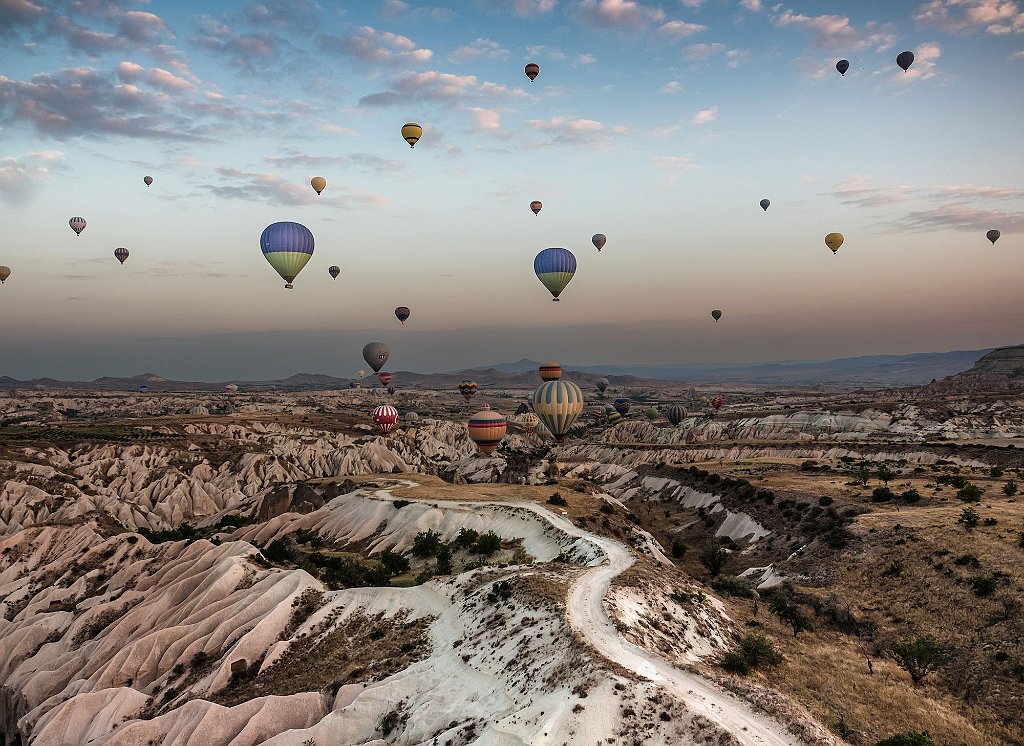 3 TERZO PREMIO COLORE  31 DAL PRA ANTONIO  Cappadocia e Mongolfiere_risultato.jpg